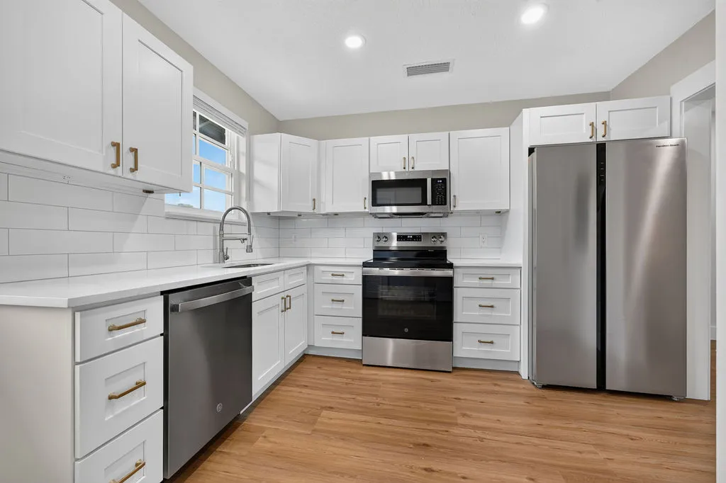 Riverside Apartments interior